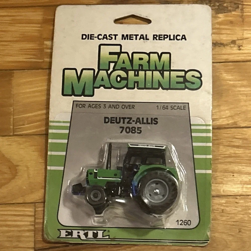 Ertl Farm Machines Diecast Tractor Lot Of‎ 3 New Sealed D2